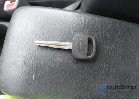 2003 Toyota Corolla Matrix Xr z USA, uszkodzony, nr VIN 2T1KR32E33C151515